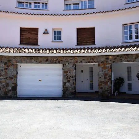 Holiday home Homeholidaysrentals Deleite *