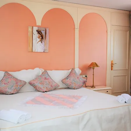 Holiday home Homeholidaysrentals Deleite