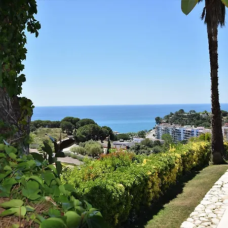 Holiday home Homeholidaysrentals Deleite