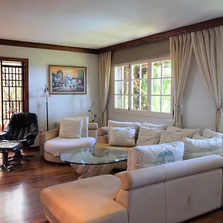 Holiday home Homeholidaysrentals Deleite